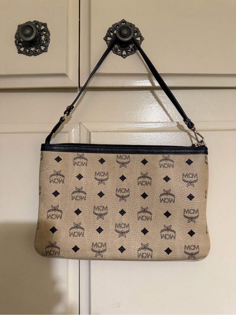 MCM Beige & Black Monogram hand bag - Picture 3 of 4